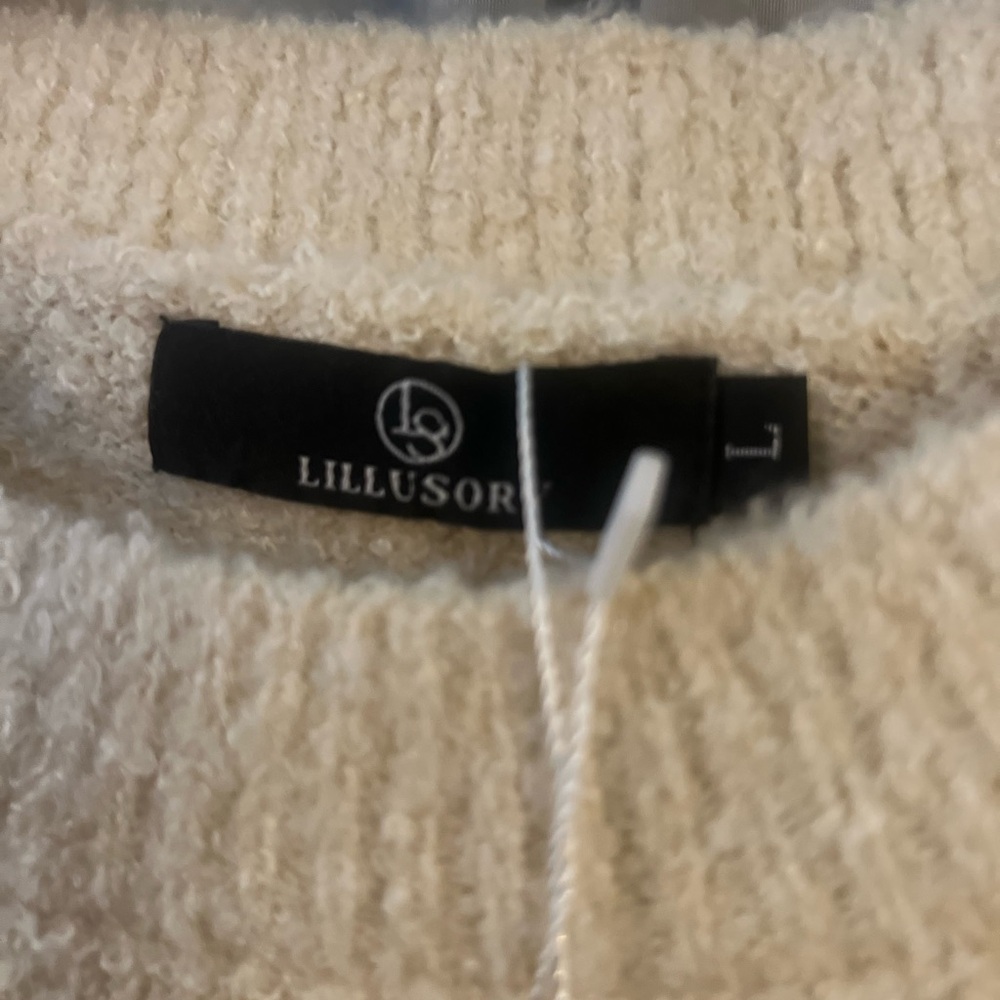 NWT/ LILLUSORY LADIES GORGEOUS SWEATER, SIZE L - Picture 3 of 4